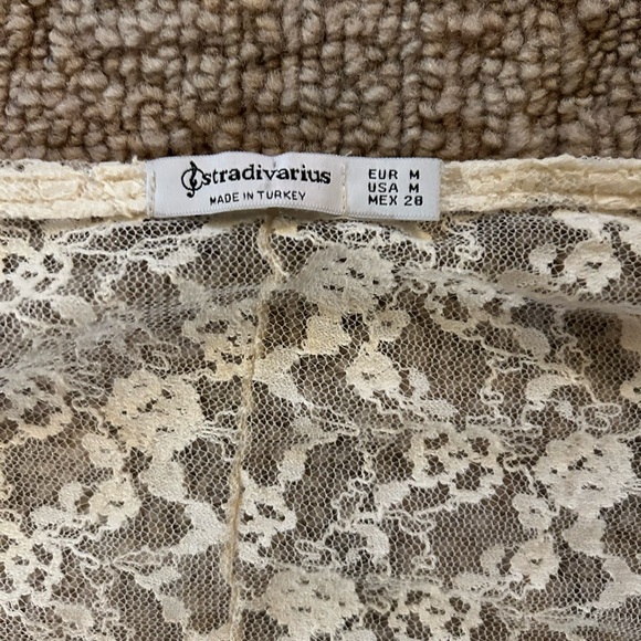 NWOT Stradivarius lace long sleeve bodysuit - Picture 2 of 2